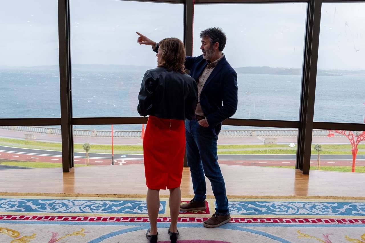 Sumar compromete un metro ligero que conecte A Coruña con su área metropolitana