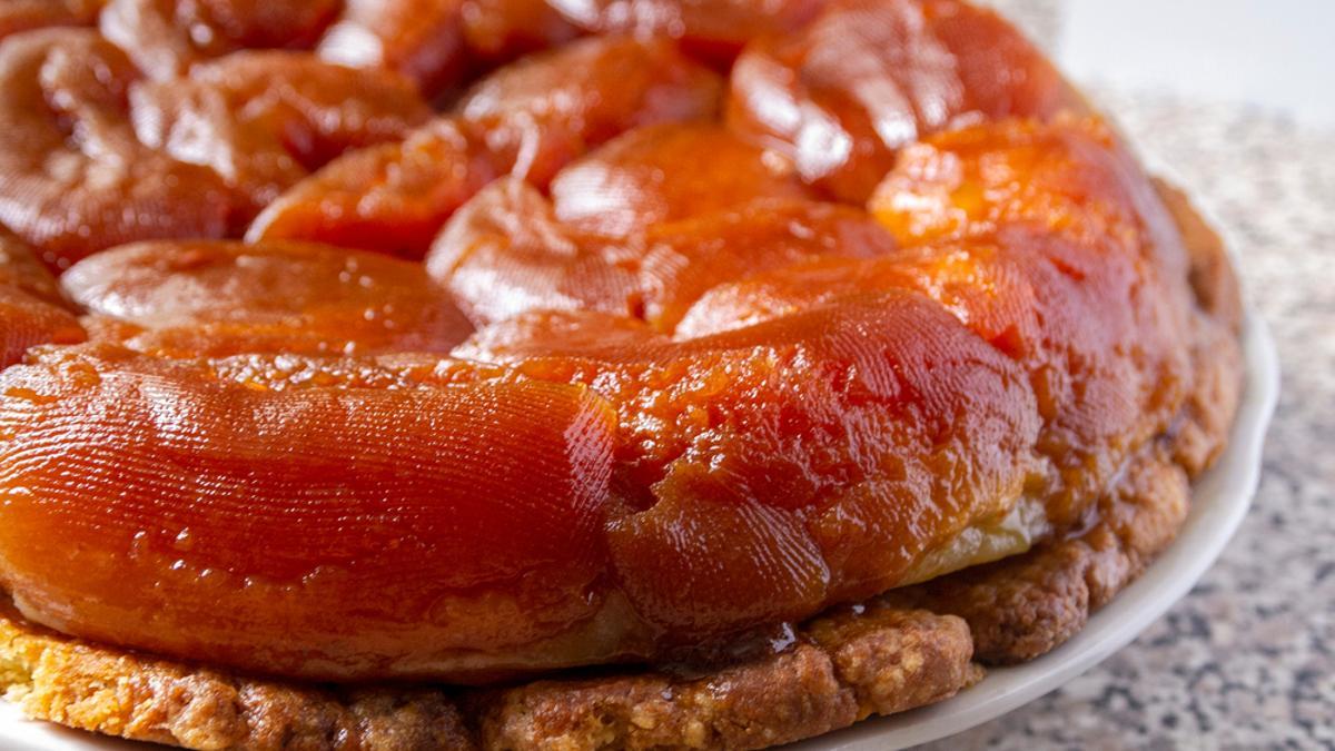 Tarta tatin.