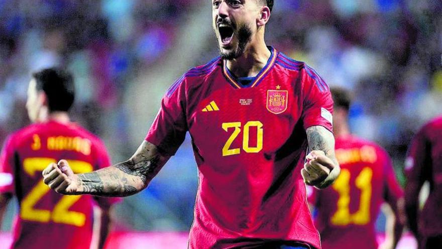 El gallego Joselu festeja el gol de la victoria ante Italia. |  // EFE