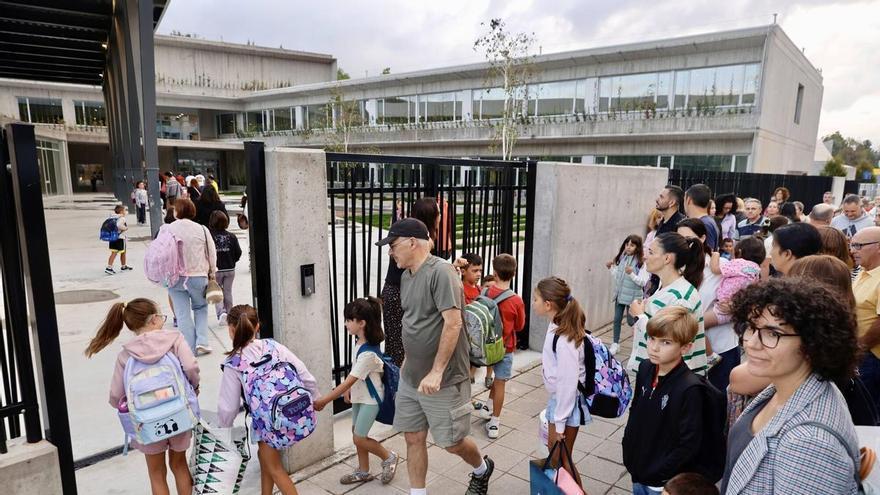El colegio gijonés de Nuevo Roces "debuta" con el inicio del curso escolar: "Estamos ilusionados; es espectacular"