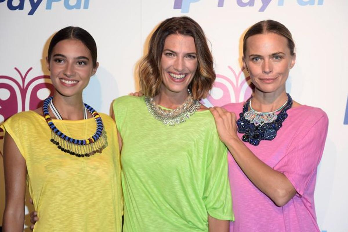 Rocío Crusset posó junto a Laura Sánchez y Verónica Blume