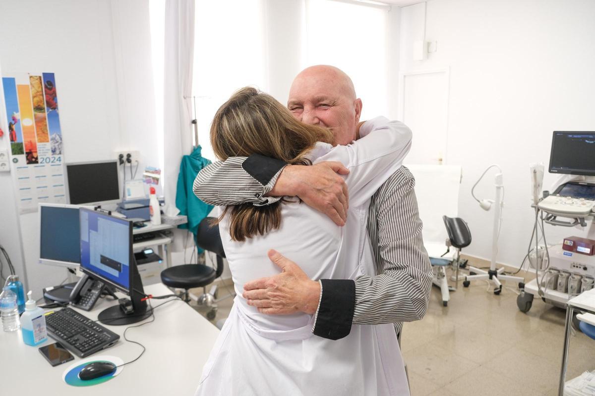 Una uróloga del Hospital de Elda ha creado una APP para fomentar la buena nutrición y el ejercicio contra el cáncer de próstata