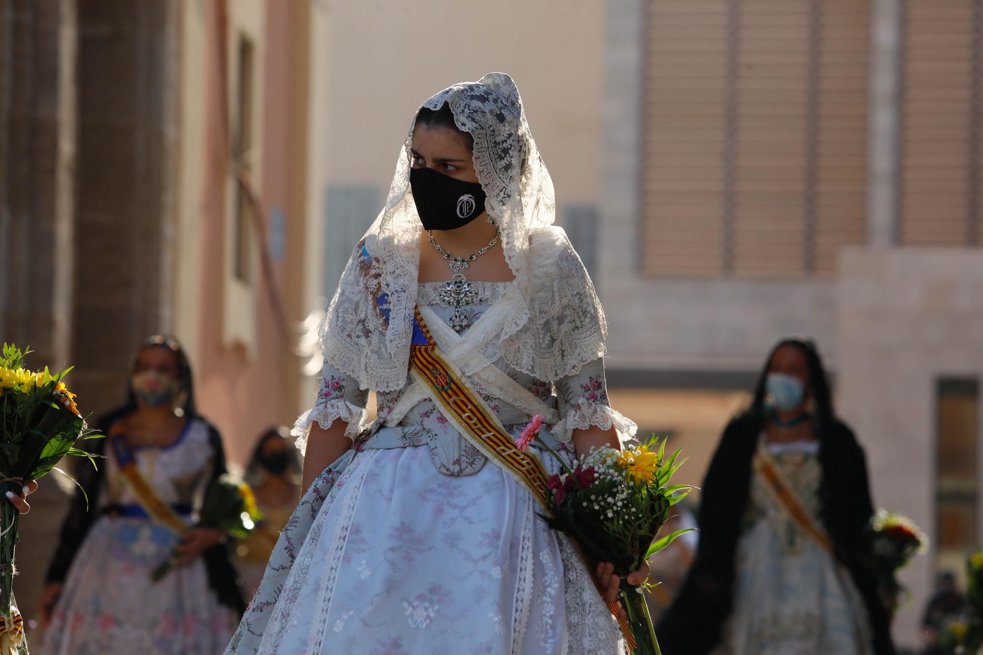 Búscate en el segundo día de Ofrenda por las calles del Mar y Avellanas entre las 9:00 y 10:00 horas