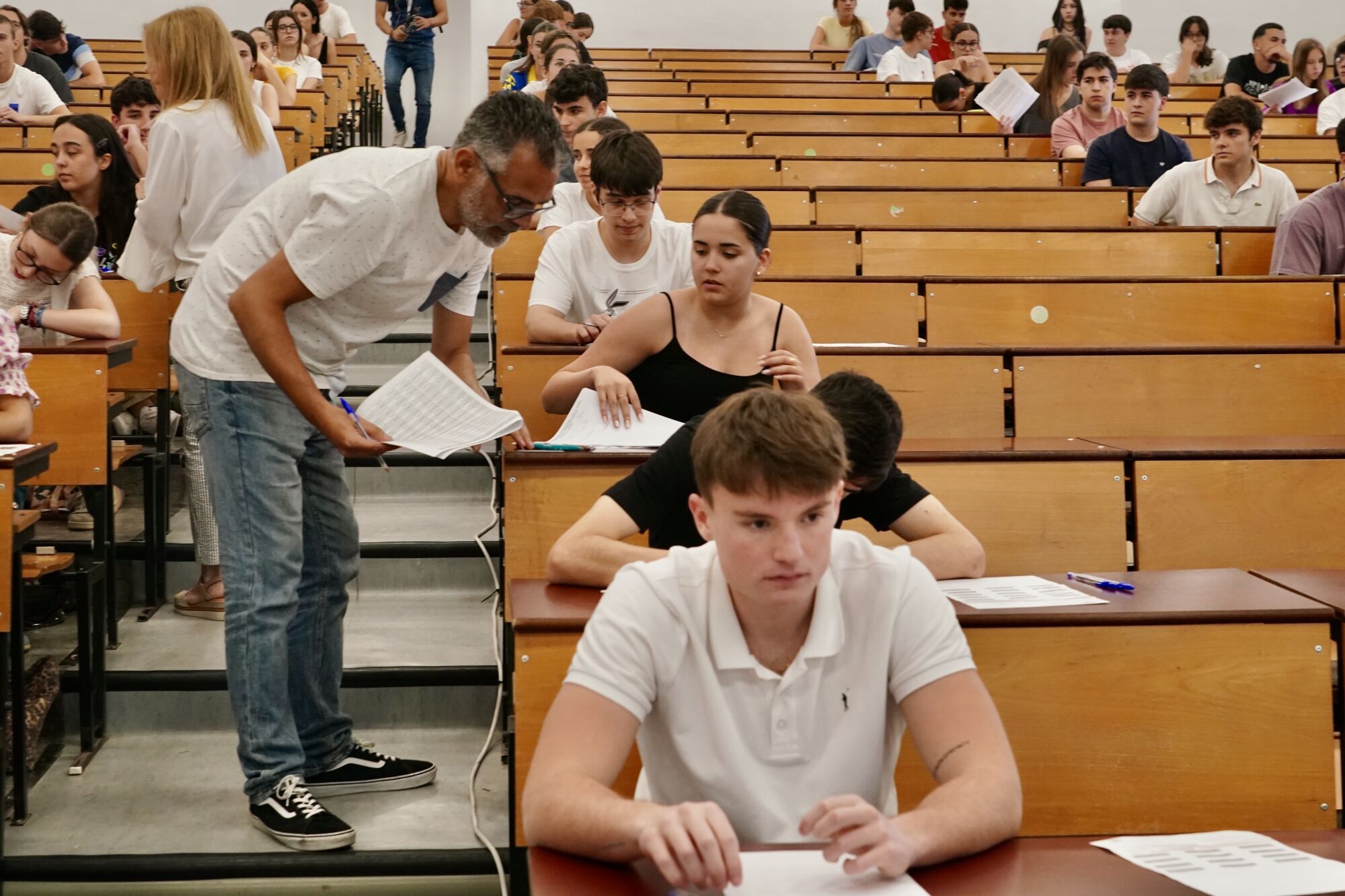 Estudiantes malagueños se enfrentan a la Prueba de Acceso a la Universidad (Selectividad 2025)