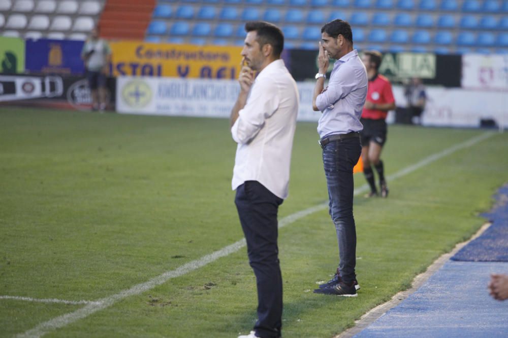 Ponferradina - Real Oviedo, en imágenes