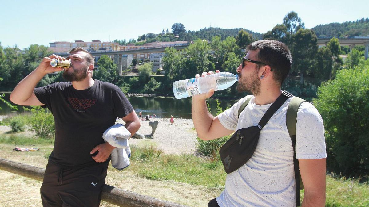 Con temperaturas tan altas es necesario hidratarse bien.   | // IÑAKI OSORIO