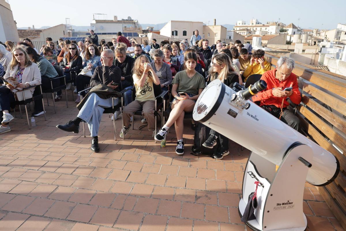 Taller solar eclipse Mallorca
