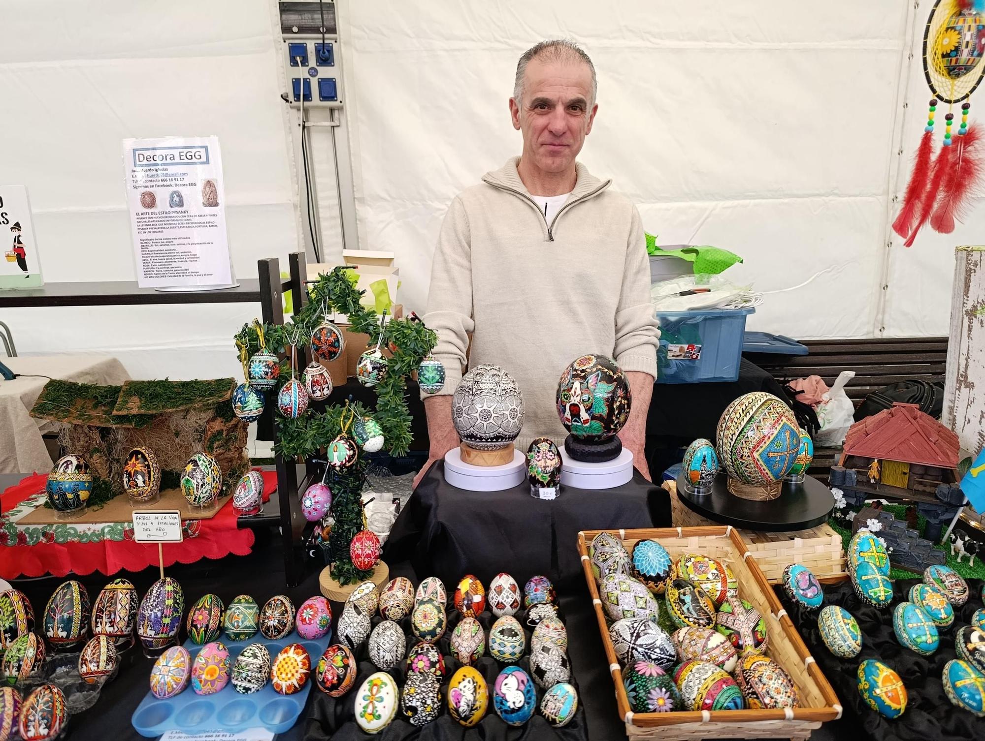 La Pola se llena de Güevos Pintos