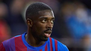 L’agent de Dembelé critica les presses perquè jugui després de lesió