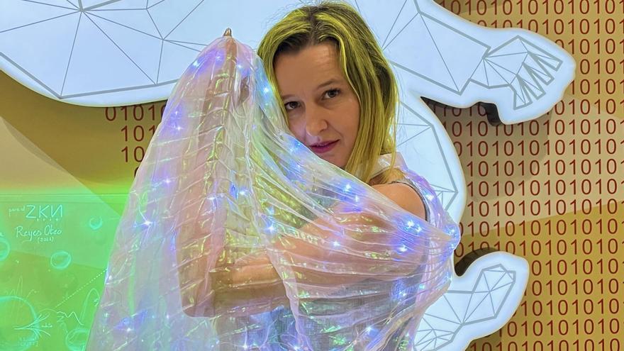 Reyes Oteo, una malagueña pionera en el término ‘luthier electrónica’