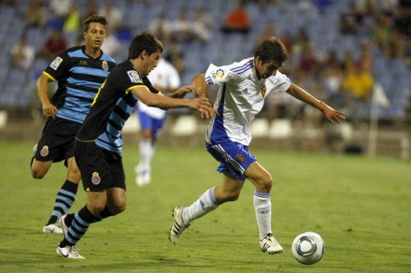 El Real Zaragoza logra el trofeo 'Carlos Lapetra' en la tanda de penaltis