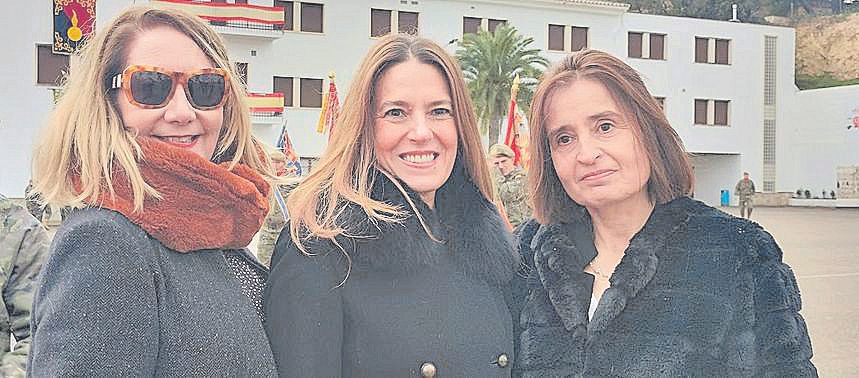 Águeda Ropero, Cuca Pérez y Marisa  Cercenado.