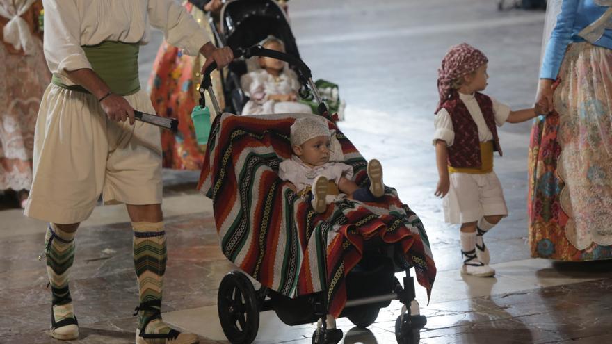 Búscate en el segundo día de Ofrenda por la calle del Mar (entre las 21.00 y las 22.00 horas)