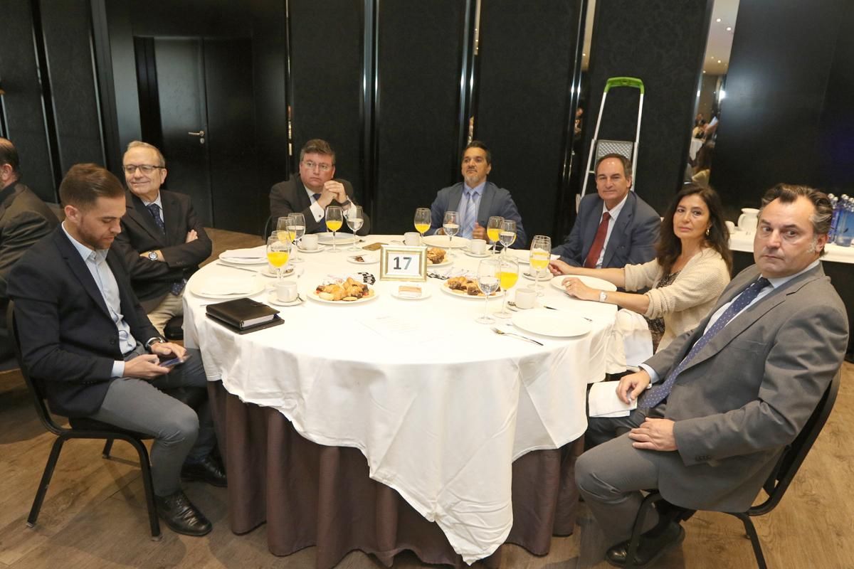 Fotogalería / Los Desayunos de CÓRDOBA / James M. Roberts