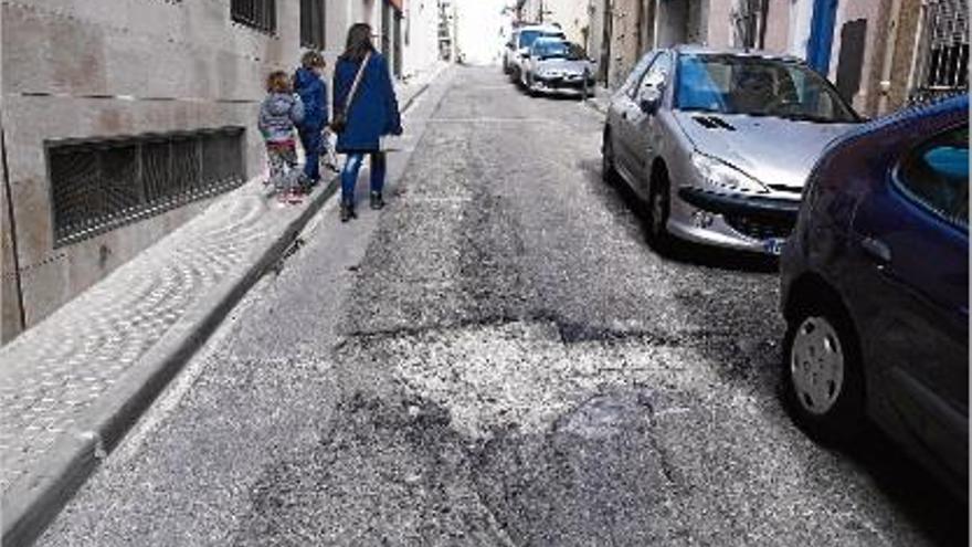 El tram pendent d&#039;executar del carrer Sant Martirià, entre la carretera de Girona i el carrer Nou de Garrofers.