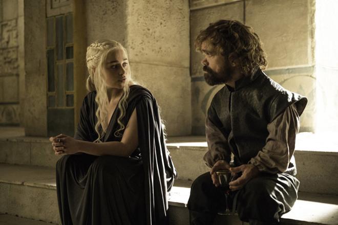 Daenerys Targaryen y Tyrion Lannister en Juego de Tronos