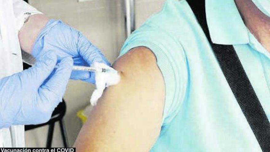 Una treintena de expertos mundiales defienden mantener la vacunación y reforzar la OMS