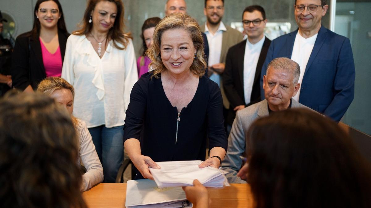 Imagen del registro de la lista de la candidatura de Coalición Canaria al Parlamento de Canarias que encabeza Ana Oramas.