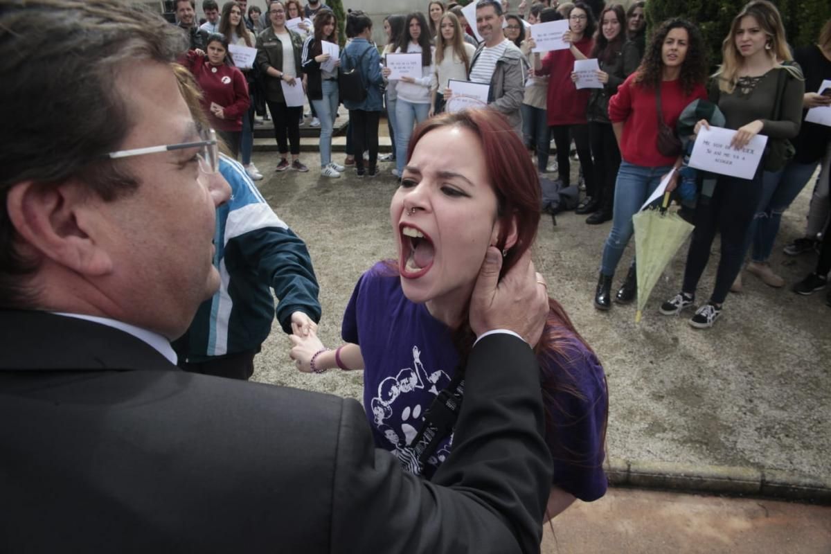 Protestas por la filtración del examen de selectividad en Extremadura