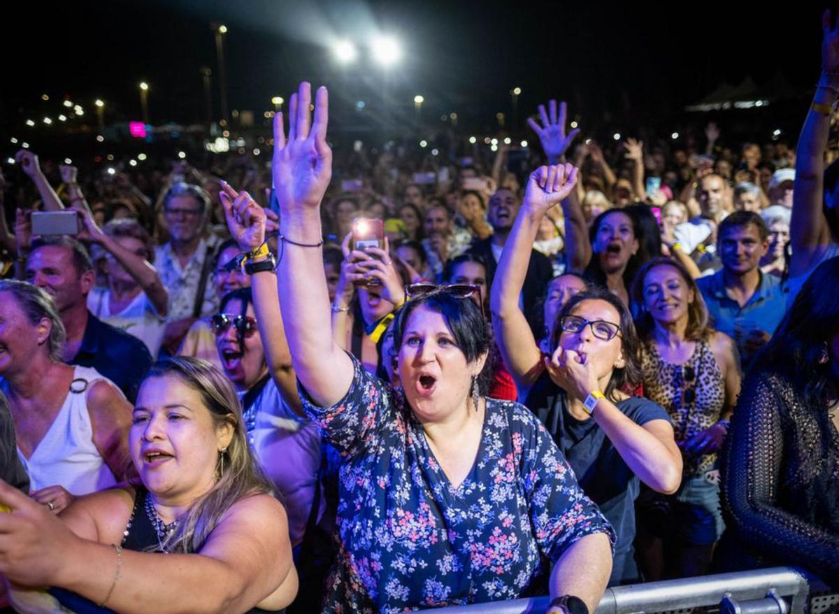 Salió Marc Anthony, cantó en el Puerto y «valió la pena» para 23.000 tinerfeños