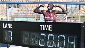 El australiano Gout Gout, tras batir la marca en 200 metros de Usain Bolt con 16 años.