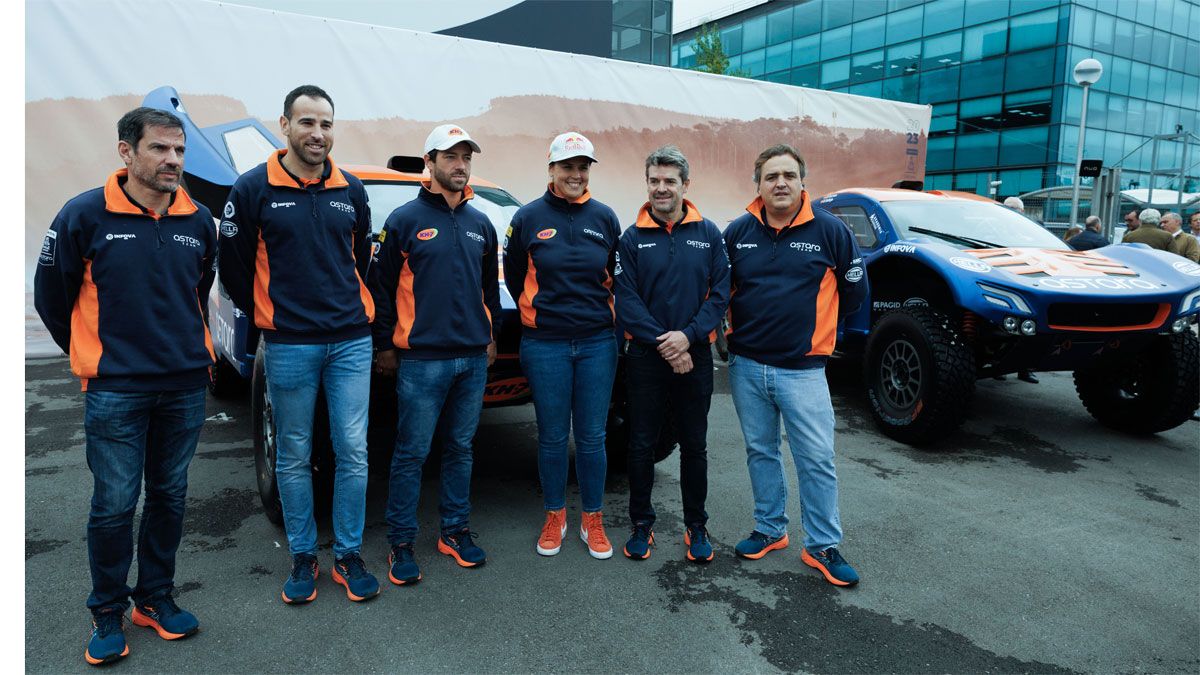 Laia Sanz y Carlos Checa correrán el próximo Dakar con el Team Astara