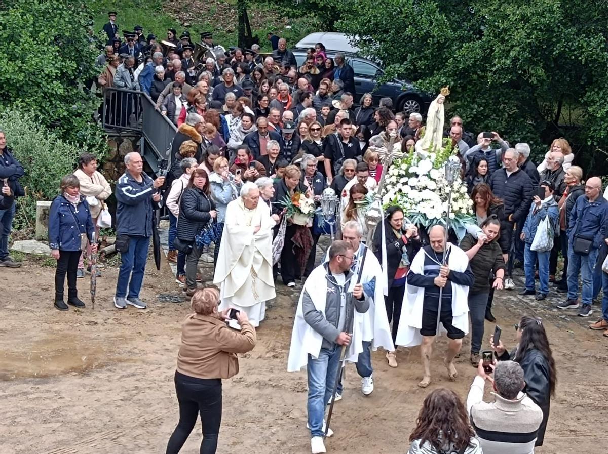 La devoción a la Virgen de Fátima une a la Raya alistana