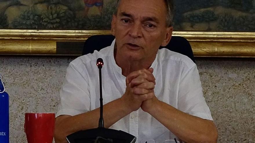 El alcalde de Andratx, Antoni Mir, durante el pleno de reprobación celebrado el mes pasado.