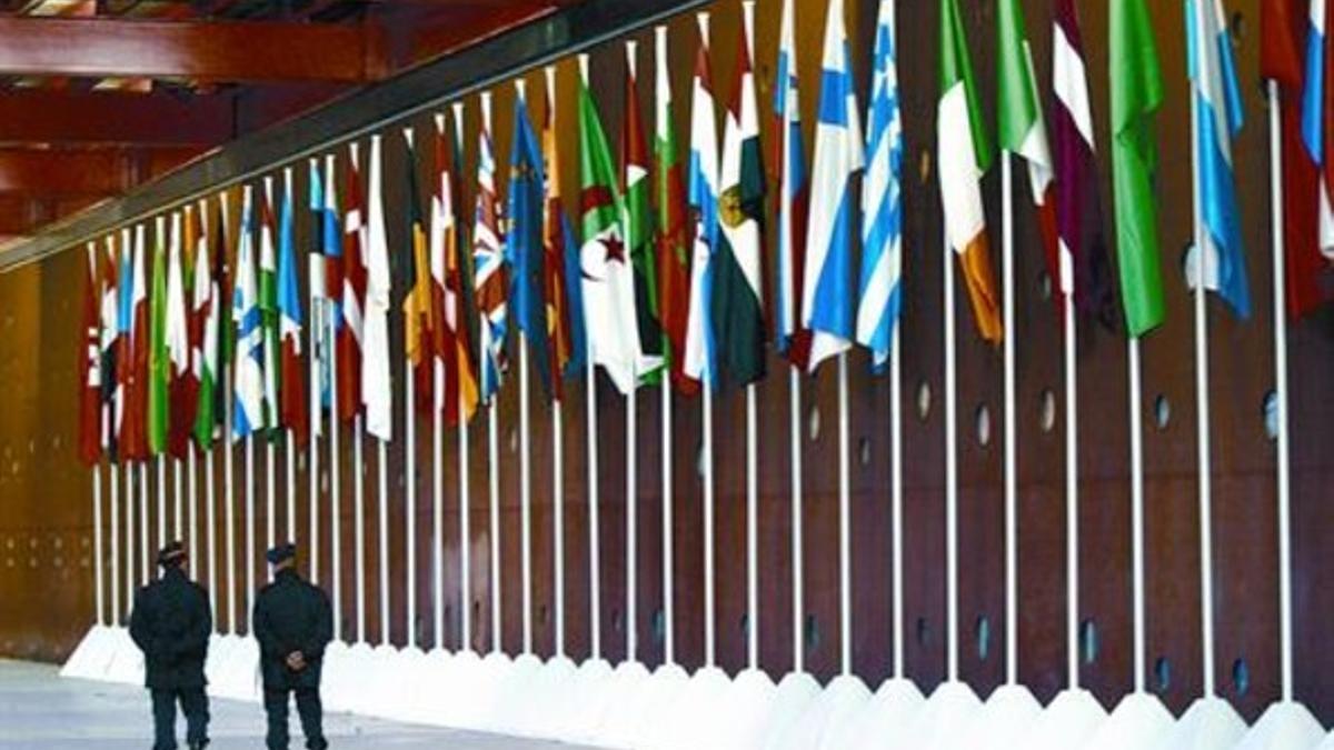 Las banderas de los países de la Unión Europea en una cumbre celebrada en Barcelona.