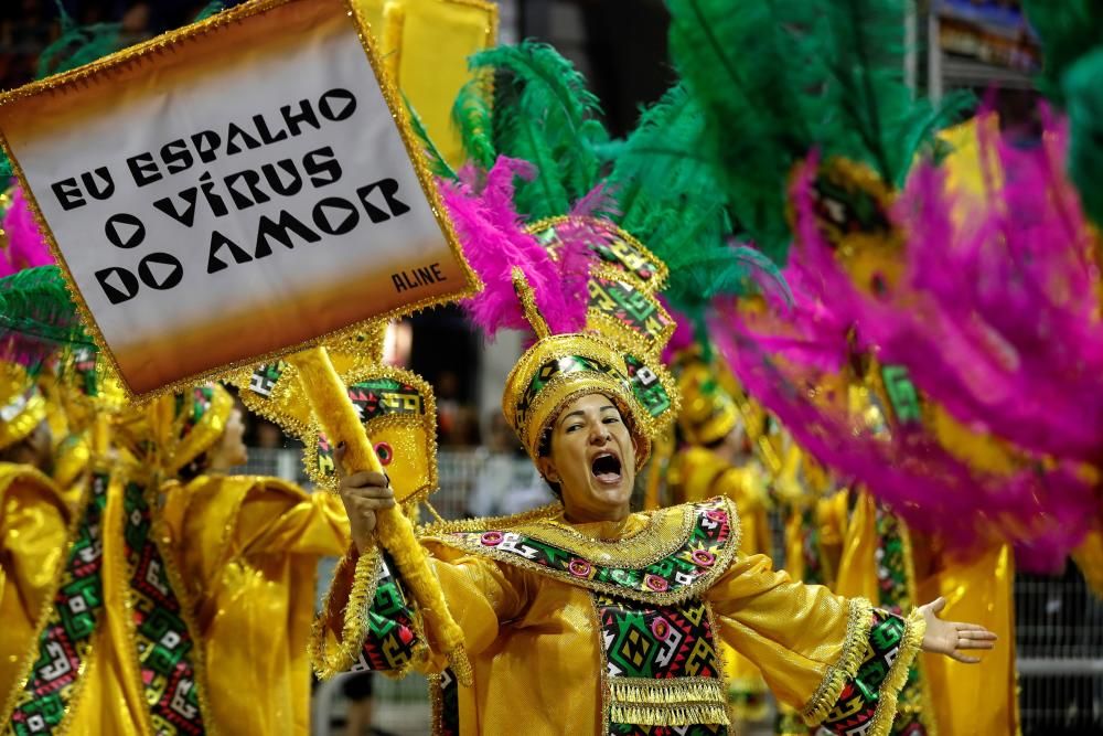 Arranca el Carnaval en Brasil al ritmo de la samba