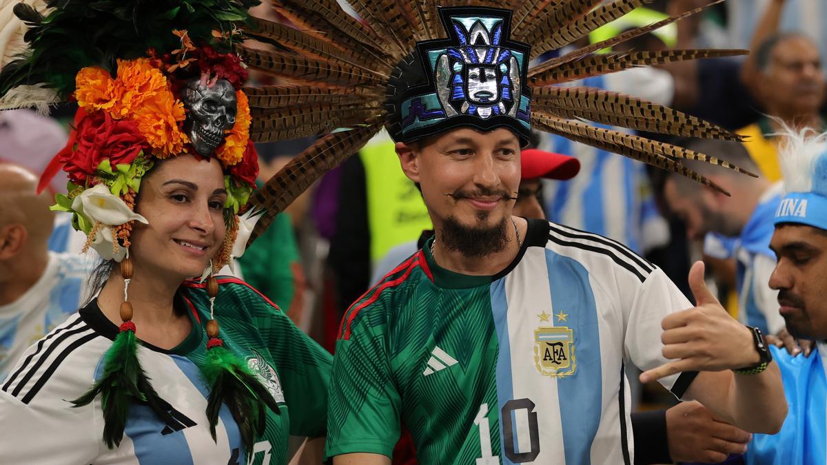 Seguidores de ambas selecciones, en el Lusail Stadium