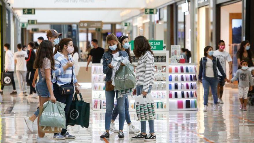 La reapertura de los centros comerciales tiene gran acogida