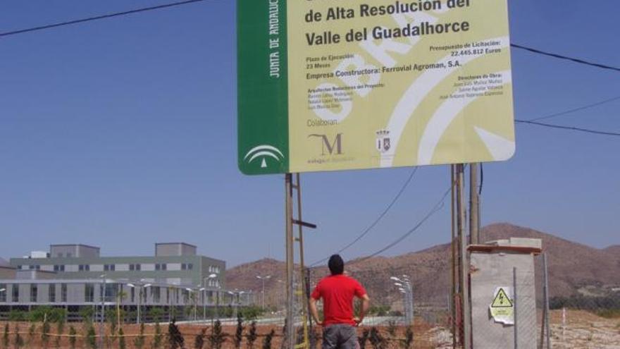 Imagen del hospital del Guadalhorce, que sigue cerrado ocho años después de iniciarse las obras.