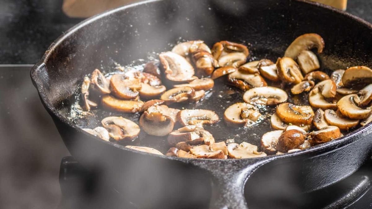 Alerta por intoxicación en hongos fritos a la venta en Canarias y otras comunidades