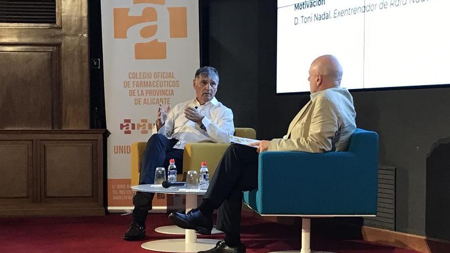 Toni Nadal, ex entrenador de Rafa Nadal, ofrece una charla de motivación a los farmacéuticos de Alicante