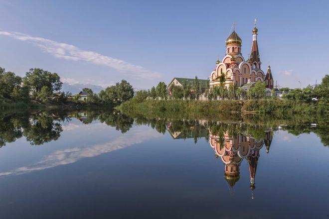 Iglesia ortodoxa en Almaty, Kazajisstan