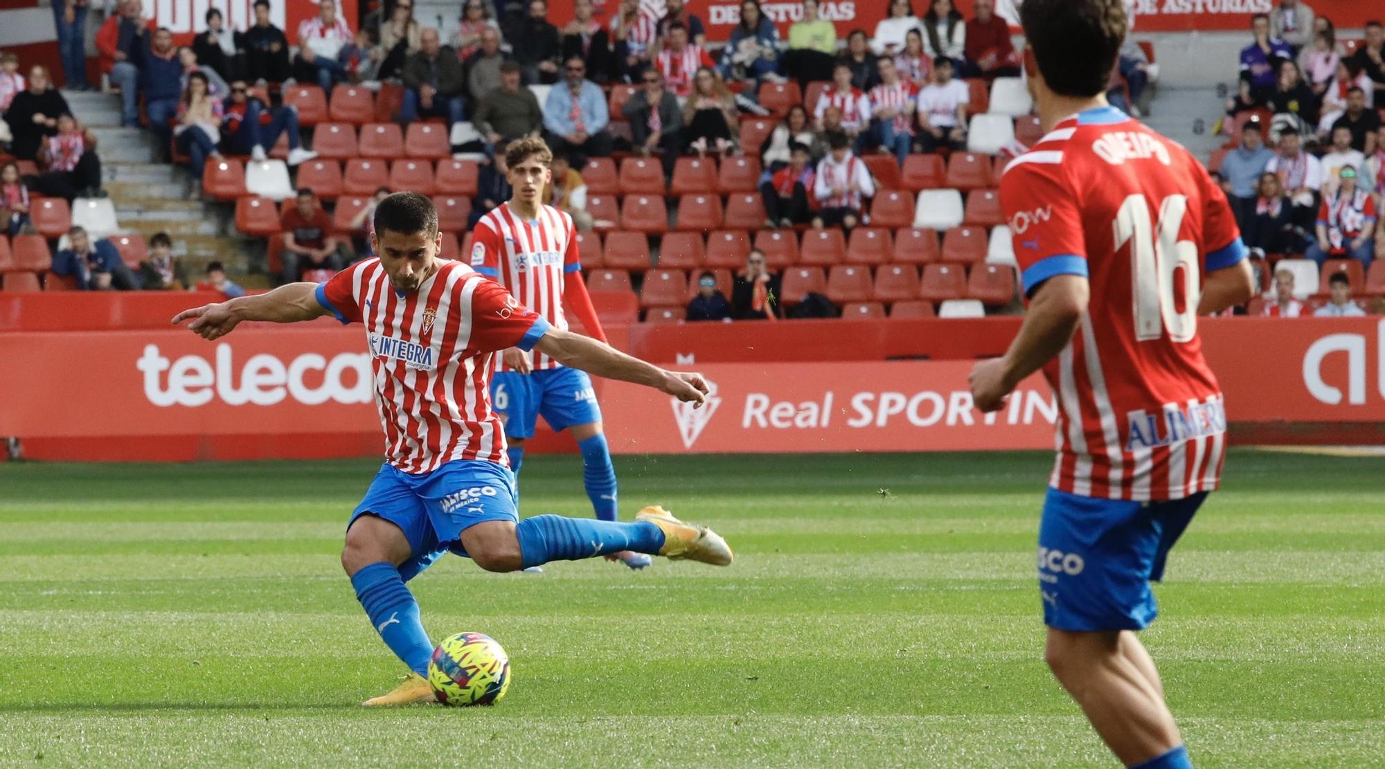 En imágenes: Así fue el partido entre Sporting y Mirandés en El Molinón