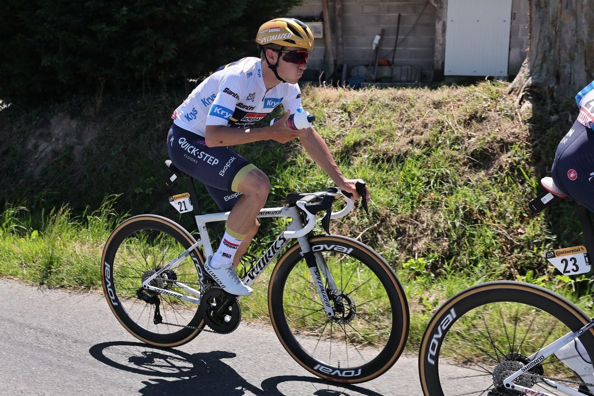 (France), 11/07/2025.- Belgian rider Remco Evenepoel of Soudal Quick-Step in action during the 7th stage of the Tour de France cycling race over 197km from Saint Malo to Mur-de-Bretagne, France, 11 July 2025. (Ciclismo, Francia) EFE/EPA/CHRISTOPHE PETIT TESSON
