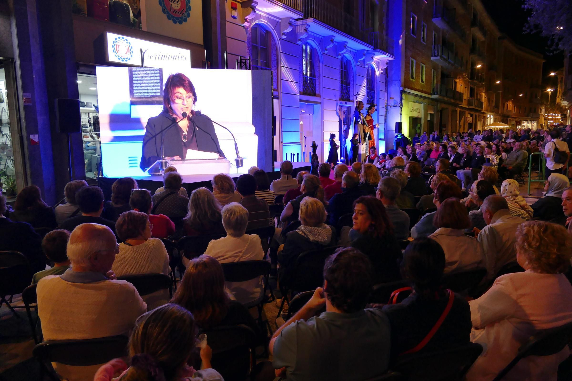 Gran expectació en la festa d'inauguració de la Casa Natal de Dalí