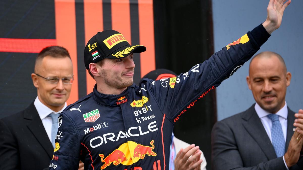 Max Verstappen, en el podio de Spa.