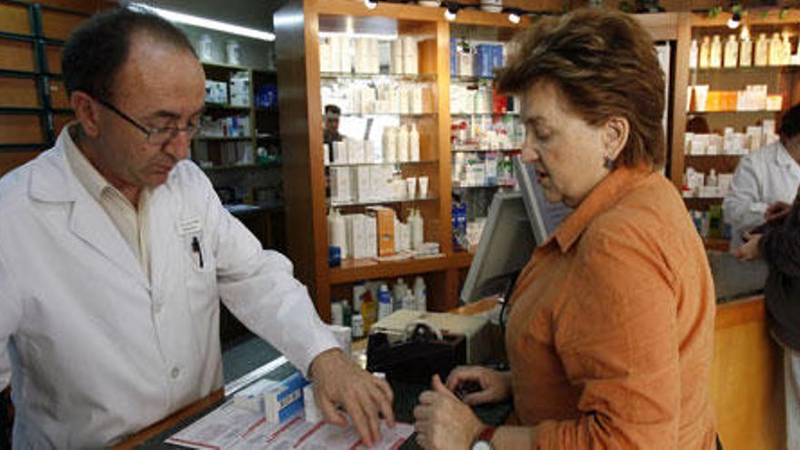 Las farmacias pueden perder 5.000 empleos por la Reforma