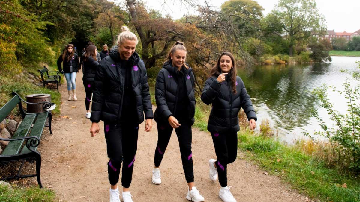 Paseo matinal del Barça en Copenhague antes del partido contra el Koge