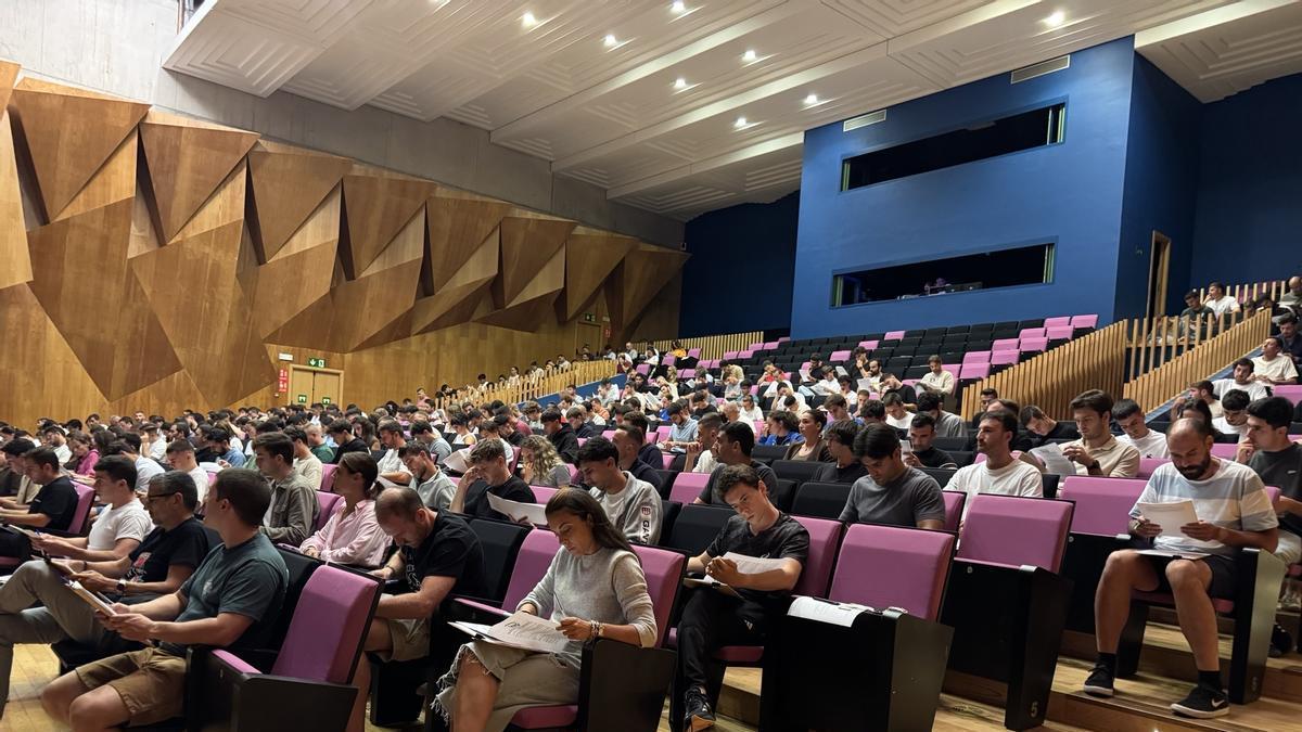Participantes en el examen