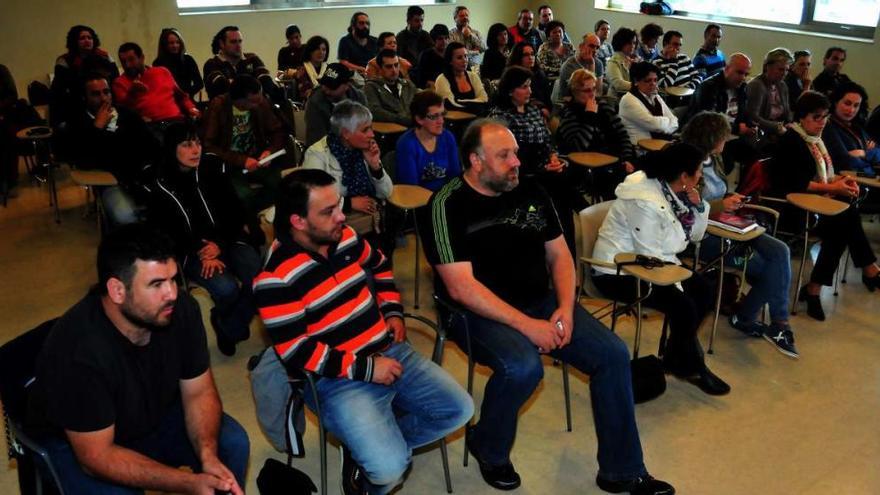 La asamblea de delegados del sindicato CIG celebrada en el Auditorio de Vilagarcía.  // Iñaki Abella