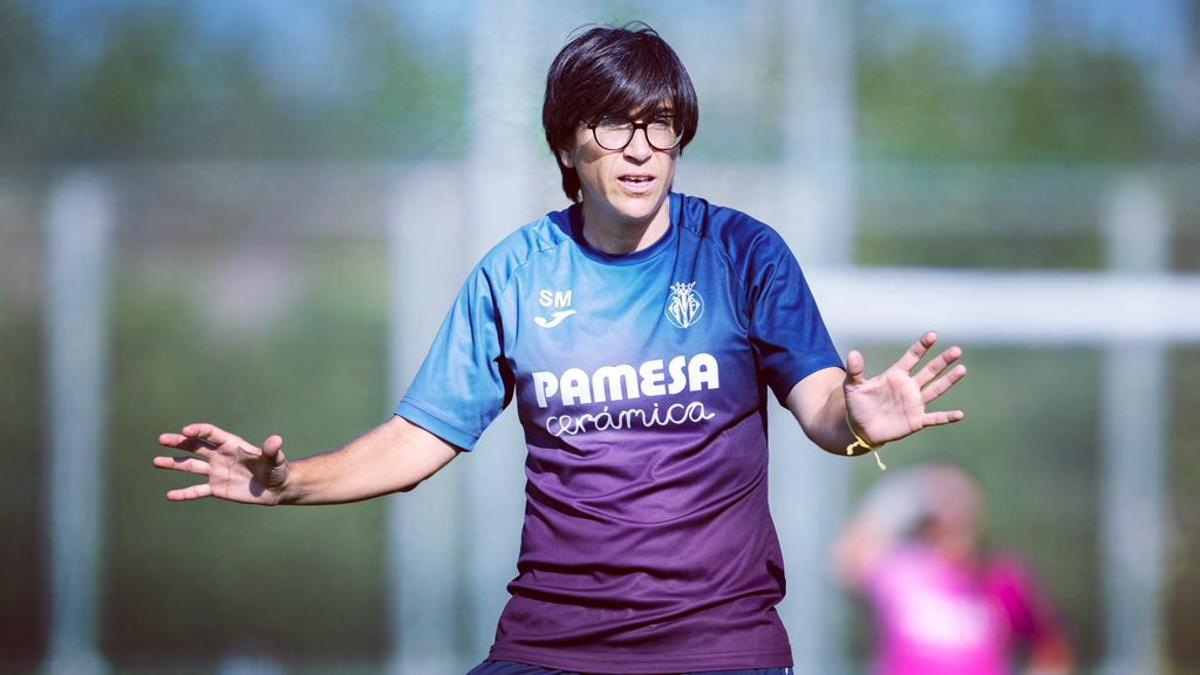 La entrenadora castellonense Sara Monforte se prepara para dirigir al Villarreal femenino por tercera temporada consecutiva en la máxima categoría, la Liga F.