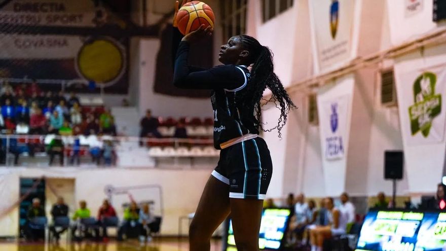 Lola Pendande és el primer fitxatge de l&#039;Spar Girona