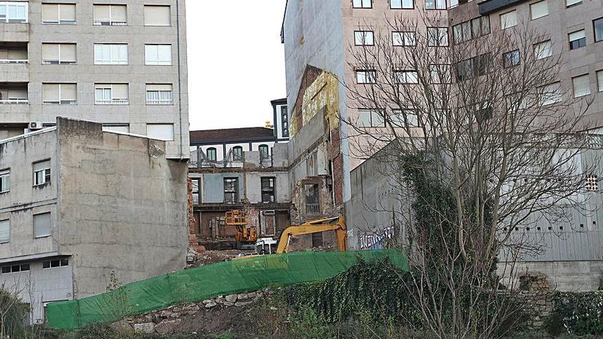 Traser del edificio de Progreso, 49 que da al Barbaña.   | // IÑAKI OSORIO