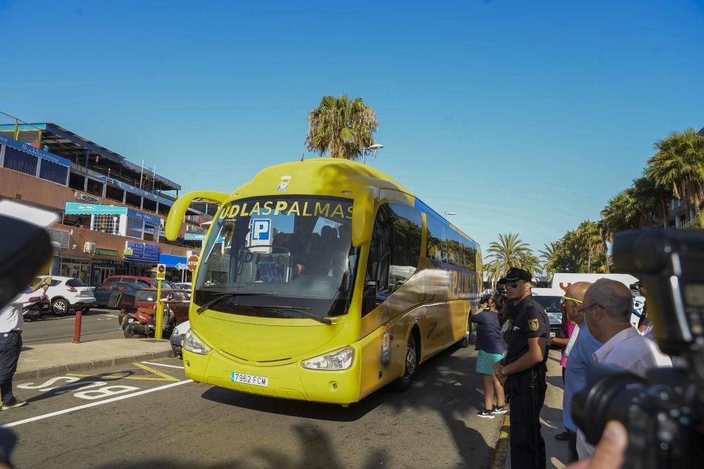 Llegada de los jugadores de la UD Las Palmas