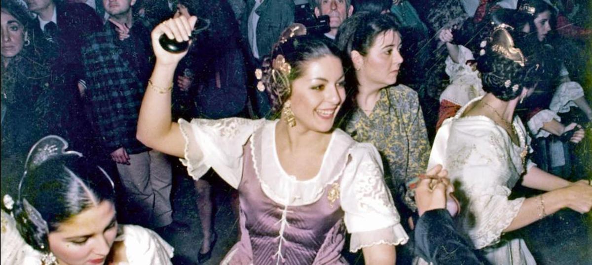 La gran mentira de la "dansà" de las falleras