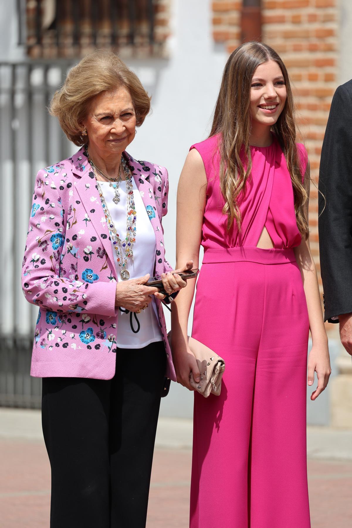 La infanta Sofía recibe la confirmación